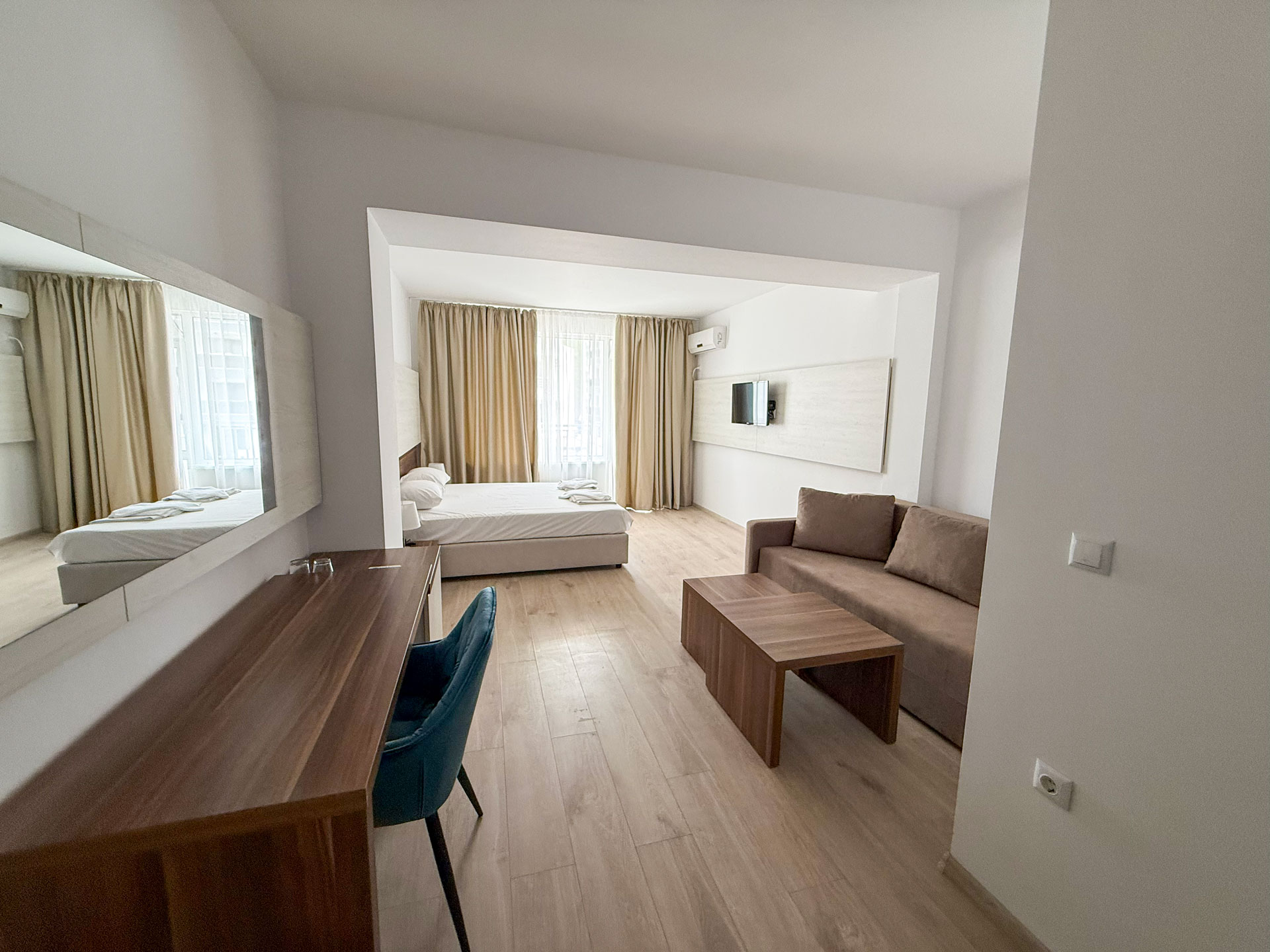 Приморско